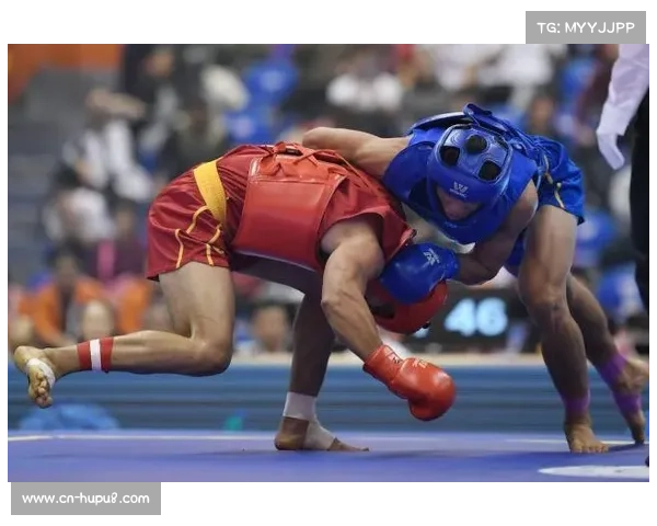 “快摔王”那顺格日勒锐评散打锦标赛：当代选手技术提升但硬度待加强